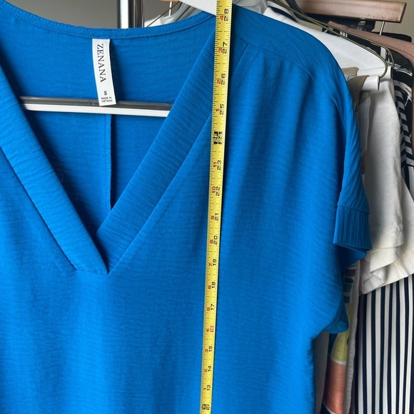 Zenana Women's Blue V-Neck Top S - Picture 6 of 6